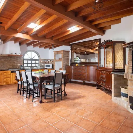 Διαμέρισμα Home2book Charming House & Jacuzzi *