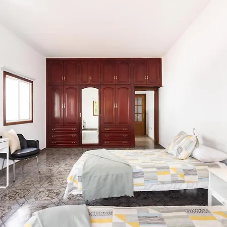 Home2book Charming House & Jacuzzi Apartment